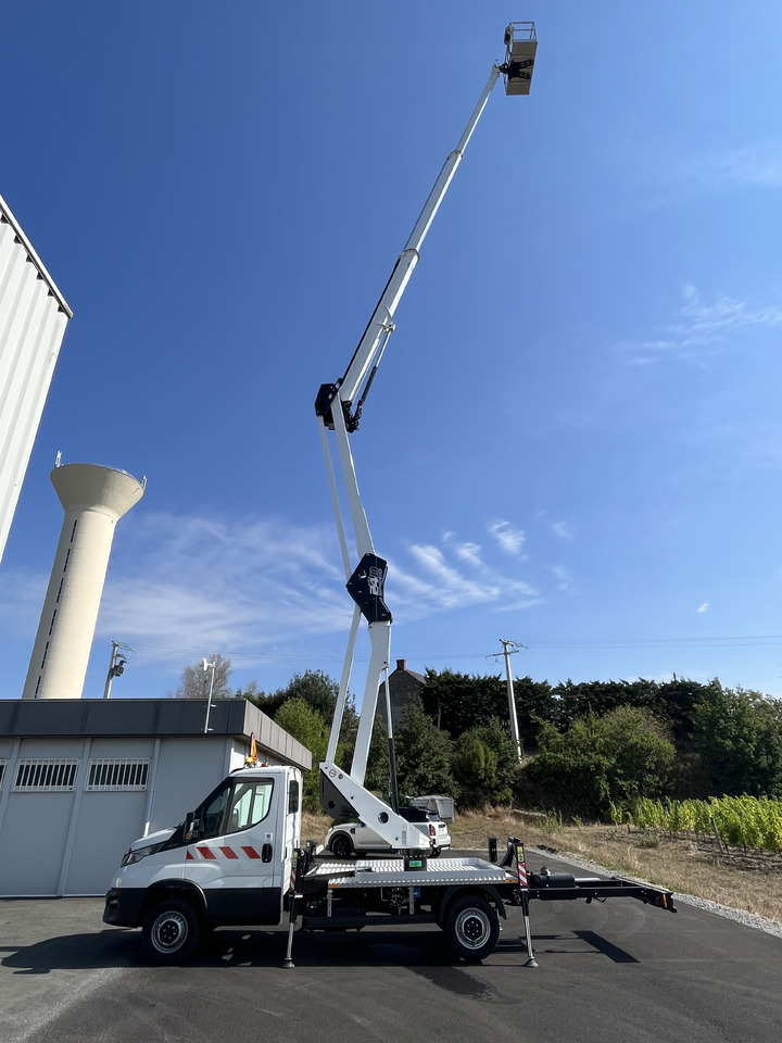 IVECO DAILY SOCAGE 24D SPEED - crédit-bail IVECO DAILY SOCAGE 24D SPEED: photos 29