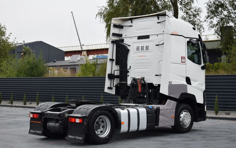 Renault T520 COMFORT / KLIMATYZACJA POSTOJOWA / ACC / LEDY / XENON / 2 ZBIORNIKI / NISKI PRZEBIEG / SERWISOWANY / SPROWADZONY - Tracteur routier: photos 5 Renault T520 COMFORT / KLIMATYZACJA POSTOJOWA / ACC / LEDY / XENON / 2 ZBIORNIKI / NISKI PRZEBIEG / SERWISOWANY / SPROWADZONY - Tracteur routier: photos 5