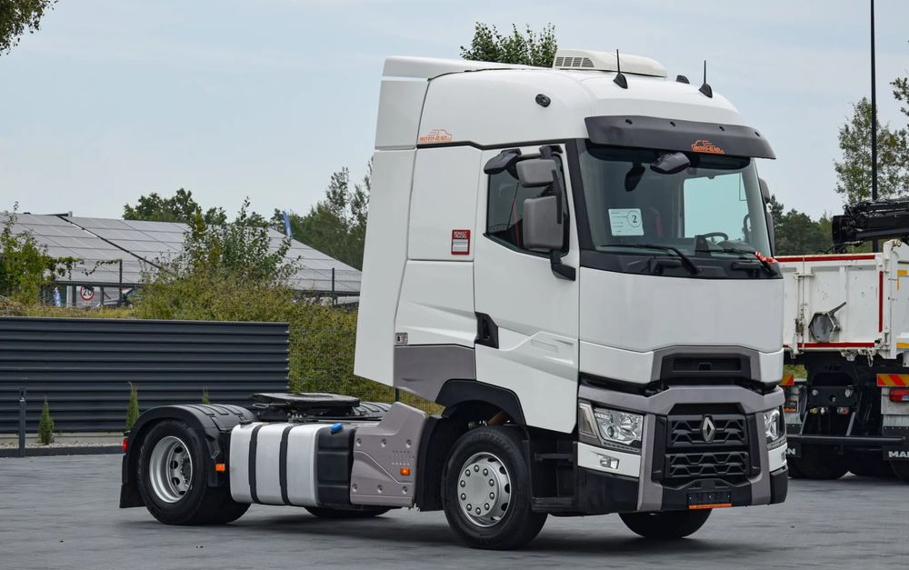 Renault T520 COMFORT / KLIMATYZACJA POSTOJOWA / ACC / LEDY / XENON / 2 ZBIORNIKI / NISKI PRZEBIEG / SERWISOWANY / SPROWADZONY - Tracteur routier: photos 3 Renault T520 COMFORT / KLIMATYZACJA POSTOJOWA / ACC / LEDY / XENON / 2 ZBIORNIKI / NISKI PRZEBIEG / SERWISOWANY / SPROWADZONY - Tracteur routier: photos 3