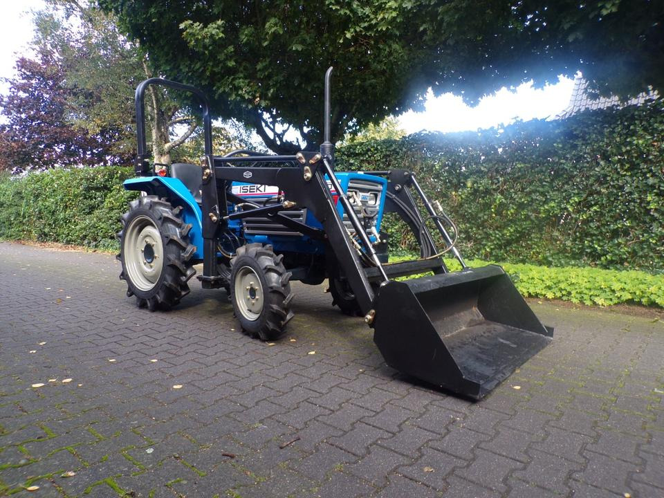 Kleintraktor Iseki TU1700 mit Frontlader ab 125 € pro Monat. - Micro tracteur: photos 2 Kleintraktor Iseki TU1700 mit Frontlader ab 125 € pro Monat. - Micro tracteur: photos 2