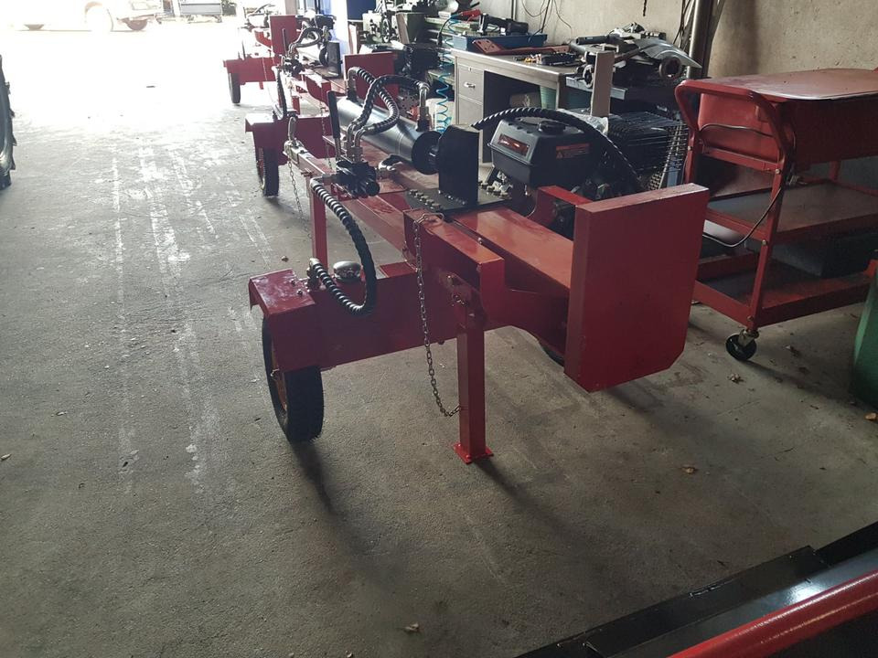 Spaltmaschine LS22 für Kleintraktor - Fendeuse de bûches: photos 1 Spaltmaschine LS22 für Kleintraktor - Fendeuse de bûches: photos 1