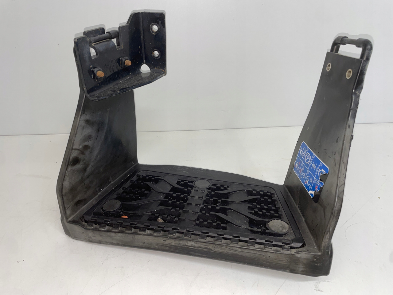 DOLNY STOPIEŃ STOPNICA MAN TG3 TGX TGS 3 81615016003 - Marchepied pour Camion: photos 1 DOLNY STOPIEŃ STOPNICA MAN TG3 TGX TGS 3 81615016003 - Marchepied pour Camion: photos 1