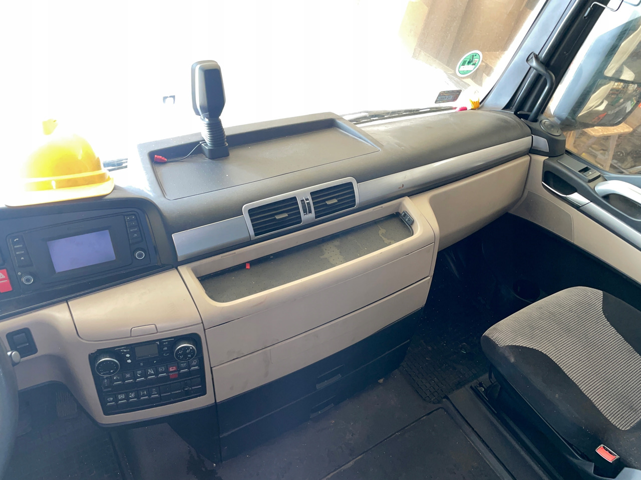 KOMPLETNA KABINA MAN TGX XXL EURO 6 LIFT - Cabine pour Camion: photos 2 KOMPLETNA KABINA MAN TGX XXL EURO 6 LIFT - Cabine pour Camion: photos 2