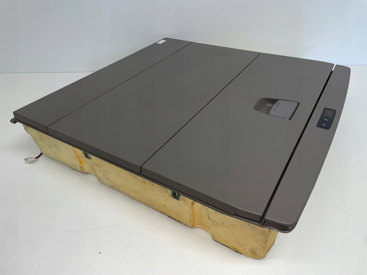 LODÓWKA CHŁODZIARKA SCANIA P G NGS 2770774 - Cabine et intérieur pour Camion: photos 1 LODÓWKA CHŁODZIARKA SCANIA P G NGS 2770774 - Cabine et intérieur pour Camion: photos 1