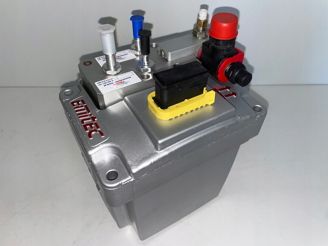 POMPA ADBLUE AD BLUE EMITEC MAN TGX TGS 81154036134 - AdBlue réservoir pour Camion: photos 1 POMPA ADBLUE AD BLUE EMITEC MAN TGX TGS 81154036134 - AdBlue réservoir pour Camion: photos 1