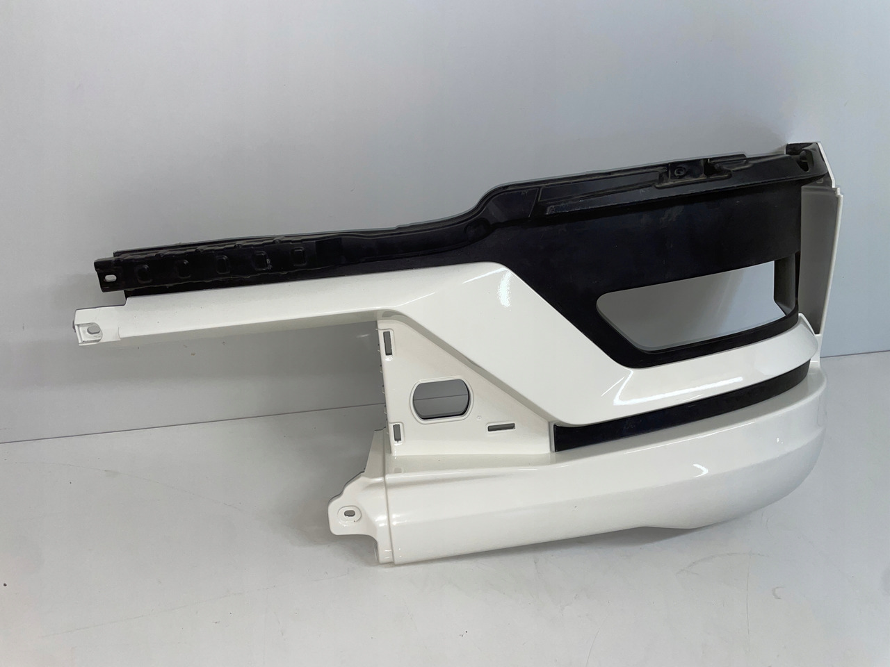 PRAWA OSŁONA NA HALOGEN ZDERZAK MAN TG3 TGX 3 81416142276 - Pare-chocs pour Camion: photos 3 PRAWA OSŁONA NA HALOGEN ZDERZAK MAN TG3 TGX 3 81416142276 - Pare-chocs pour Camion: photos 3