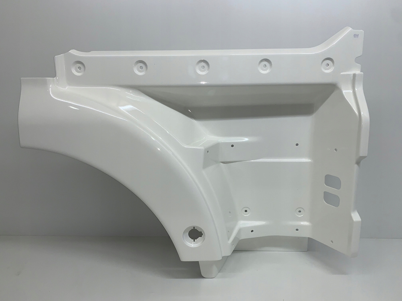 STOPNICA STOPIEŃ MAN TGX EURO 6 RAL 9010 NR 1811 - Portière et pièces pour Camion: photos 1 STOPNICA STOPIEŃ MAN TGX EURO 6 RAL 9010 NR 1811 - Portière et pièces pour Camion: photos 1