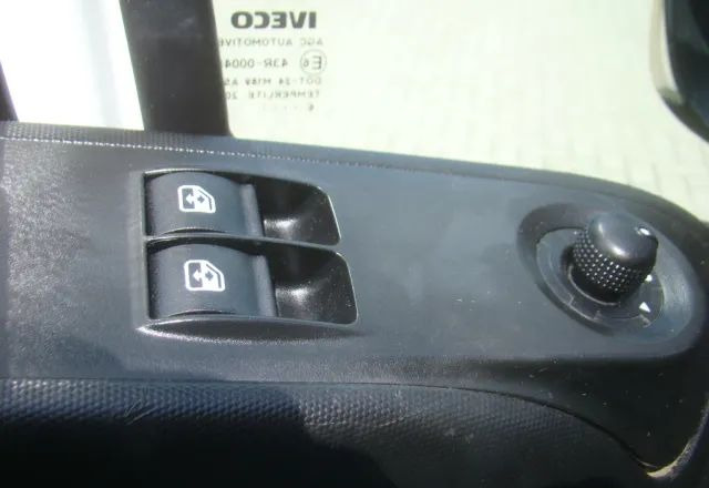 Fourgon utilitaire Iveco DAILY 35 S 16 REJESTRACJA NA 6-OSÓB SUPER NA KAMPERA: photos 19