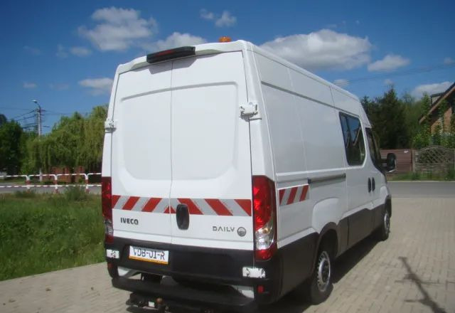 Fourgon utilitaire Iveco DAILY 35 S 16 REJESTRACJA NA 6-OSÓB SUPER NA KAMPERA: photos 6