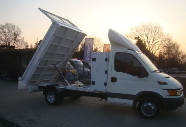 Iveco DAILY 40 C 12 - Utilitaire benne: photos 5 Iveco DAILY 40 C 12 - Utilitaire benne: photos 5