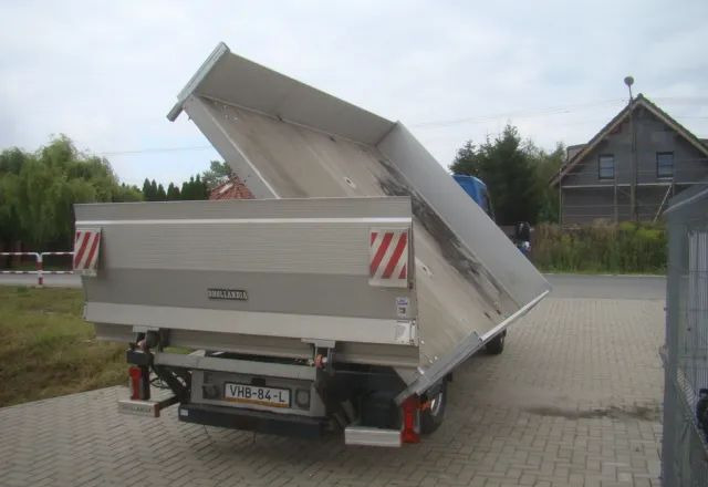 Iveco DAILY 50 C 17 3.0TDI WYWROTKA WINDA MECHANICZNA PRZYSTAWKA DO HYDRAULIKI - Utilitaire benne: photos 3 Iveco DAILY 50 C 17 3.0TDI WYWROTKA WINDA MECHANICZNA PRZYSTAWKA DO HYDRAULIKI - Utilitaire benne: photos 3