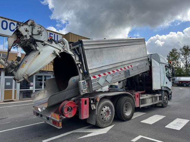 Iveco Stralis 480 - Camion hydrocureur: photos 3 Iveco Stralis 480 - Camion hydrocureur: photos 3