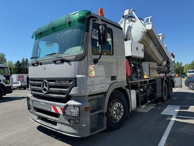 Mercedes Actros 2636 - Camion hydrocureur: photos 3 Mercedes Actros 2636 - Camion hydrocureur: photos 3