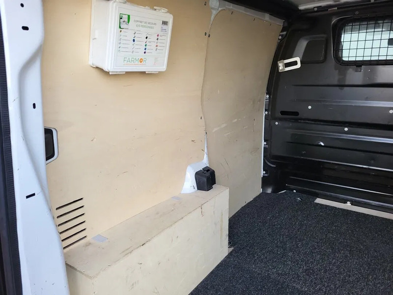 Peugeot e-Expert e-Expert L1H1 - Fourgonnette: photos 4 Peugeot e-Expert e-Expert L1H1 - Fourgonnette: photos 4