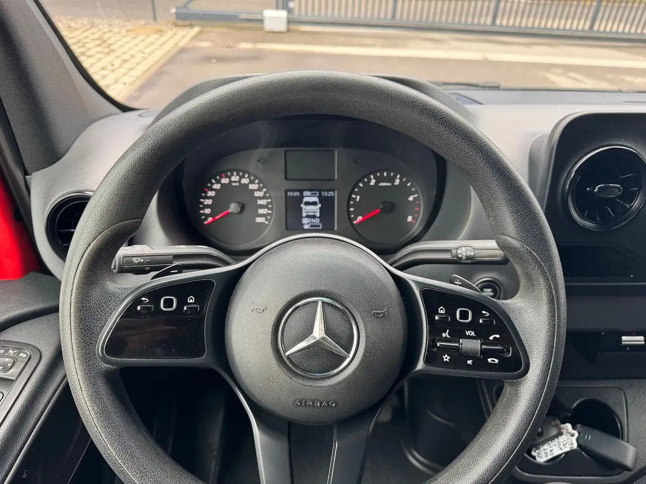 Fourgon utilitaire Mercedes-Benz Sprinter 316 CDI Lang Hoch Klima MBUX LBW: photos 11 Fourgon utilitaire Mercedes-Benz Sprinter 316 CDI Lang Hoch Klima MBUX LBW: photos 11