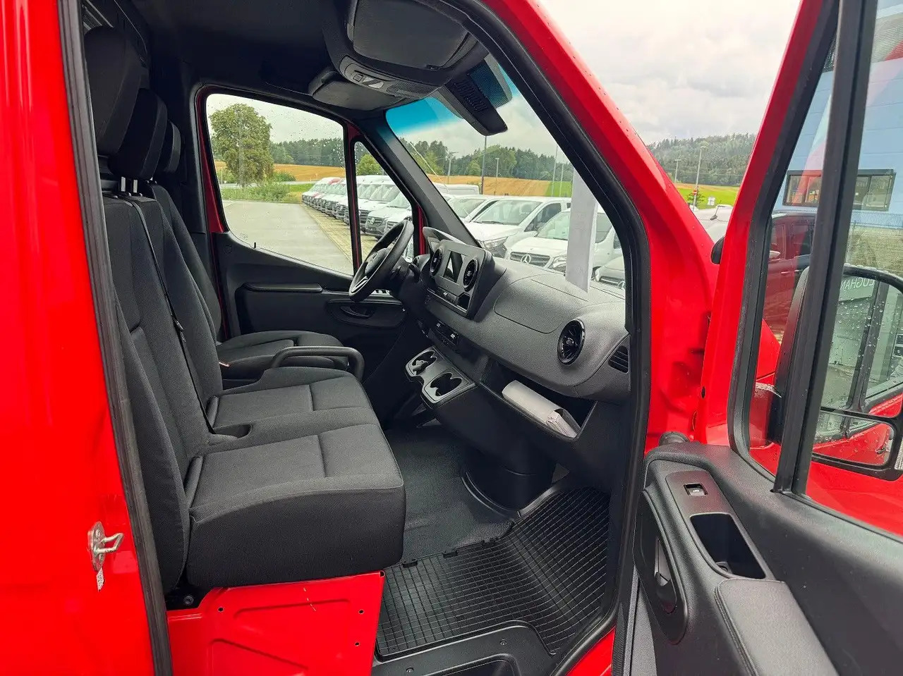 Fourgon utilitaire Mercedes-Benz Sprinter 316 CDI Lang Hoch Klima MBUX LBW: photos 10 Fourgon utilitaire Mercedes-Benz Sprinter 316 CDI Lang Hoch Klima MBUX LBW: photos 10