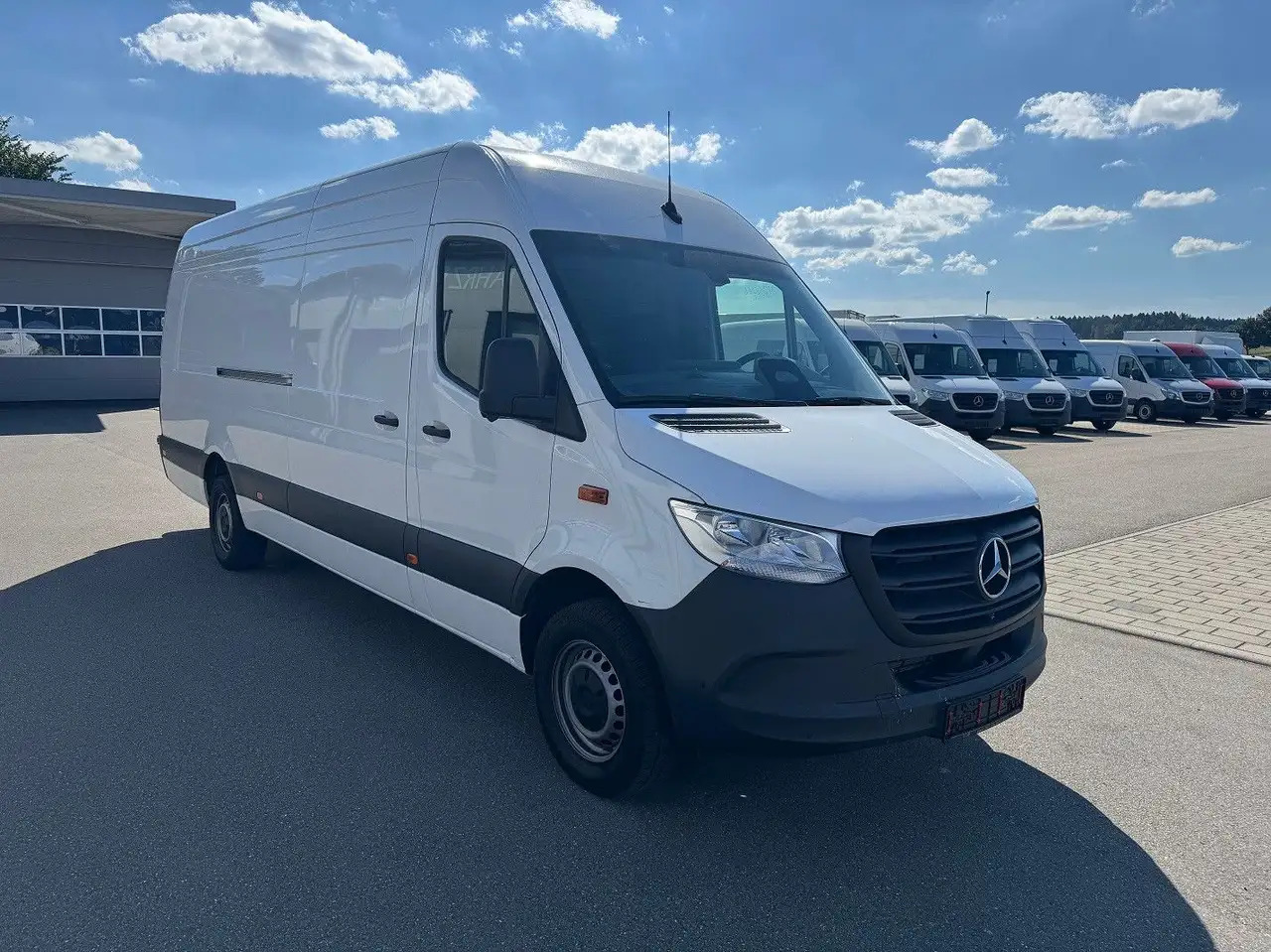 Mercedes-Benz Sprinter 317 CDI Maxi Lang XXL Extralang MBUX - Fourgon utilitaire: photos 2 Mercedes-Benz Sprinter 317 CDI Maxi Lang XXL Extralang MBUX - Fourgon utilitaire: photos 2