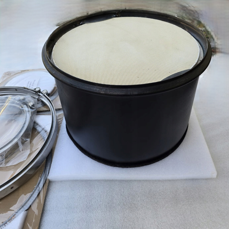 Nowy Wkład DPF MAN TGX Euro 6 + Zestaw uszczelek - Système d'échappement pour Camion: photos 2 Nowy Wkład DPF MAN TGX Euro 6 + Zestaw uszczelek - Système d'échappement pour Camion: photos 2