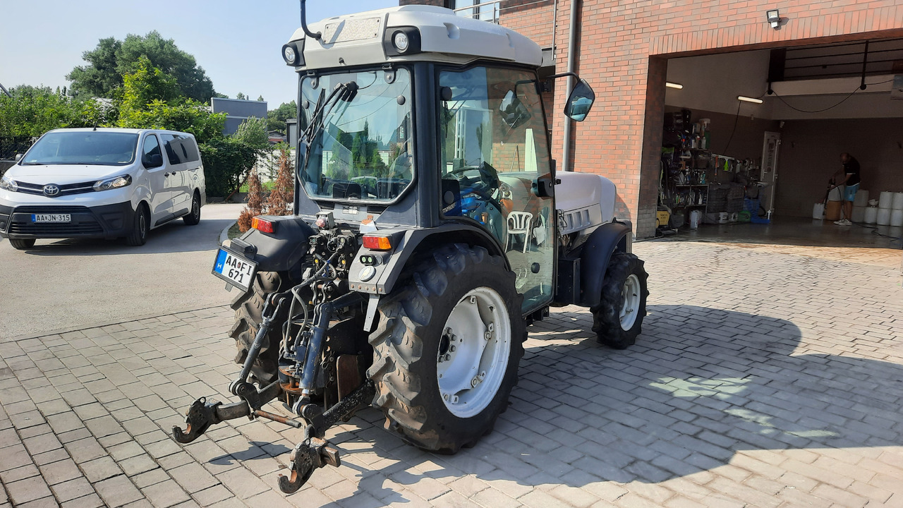 LAMBORGHINI RV90 Automatic - Machine agricole: photos 4 LAMBORGHINI RV90 Automatic - Machine agricole: photos 4
