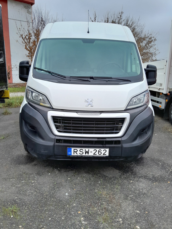 PEUGEOT BOXER 2.2 BlueHDI 350 FT L3H2 Pro - Fourgon grand volume: photos 2 PEUGEOT BOXER 2.2 BlueHDI 350 FT L3H2 Pro - Fourgon grand volume: photos 2