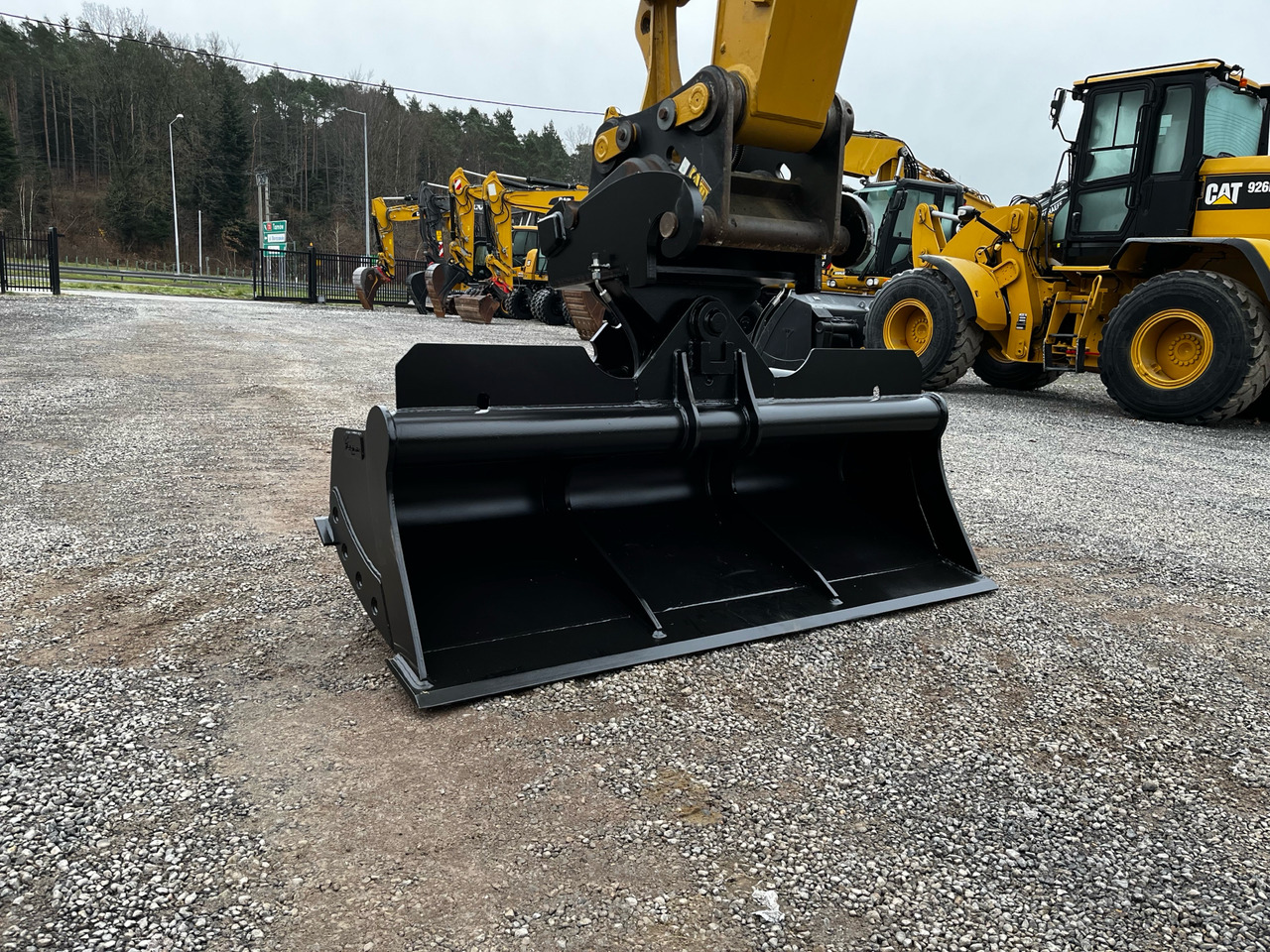 Łyżka skarpowa hydraulicznie uchylna CW40 - Godet pour pelle pour Godet pour pelle: photos 4 Łyżka skarpowa hydraulicznie uchylna CW40 - Godet pour pelle pour Godet pour pelle: photos 4