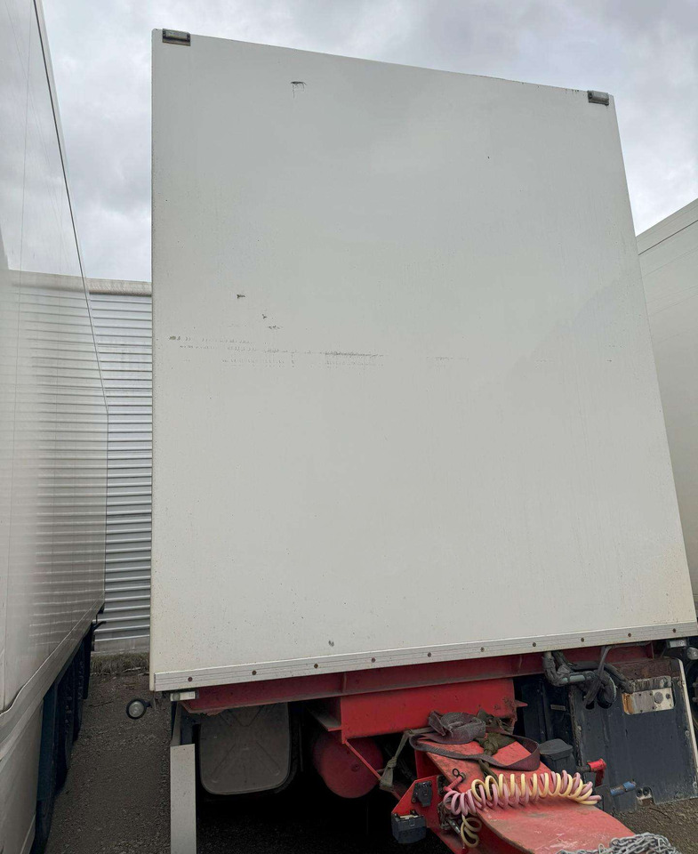 HFR BUSSBYGG KK18 - Semi-remorque frigorifique: photos 2 HFR BUSSBYGG KK18 - Semi-remorque frigorifique: photos 2