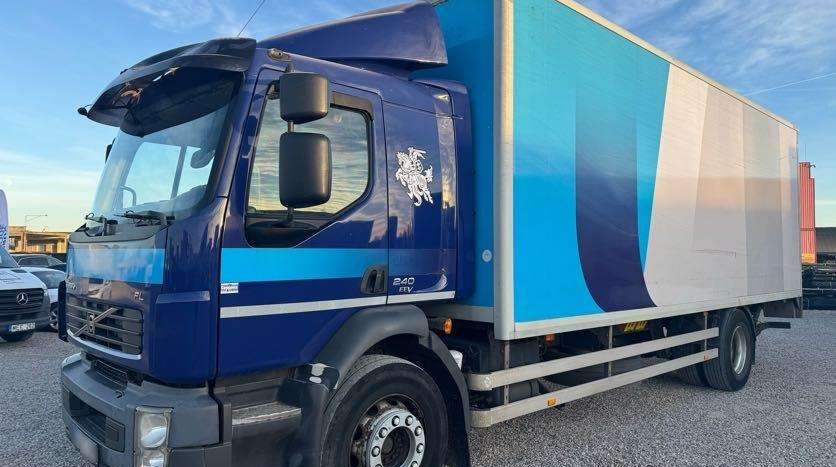 Volvo FL 240 - Camion frigorifique: photos 1 Volvo FL 240 - Camion frigorifique: photos 1