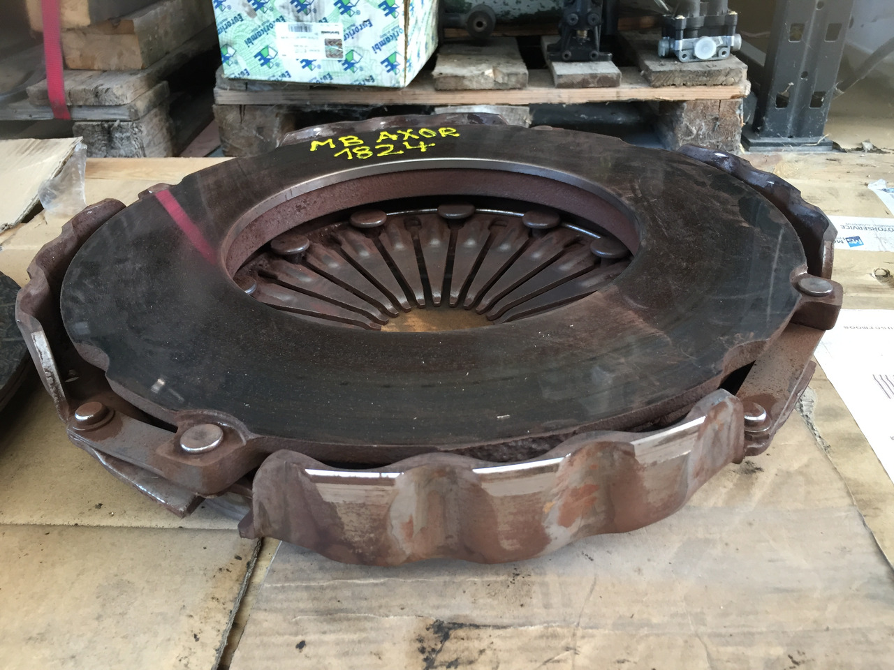 Mécanisme d'embrayage pour Camion Gebrauchte Kupplungsdruckplatte MB Axor 1824, Motor Typ : OM 906 LA, Artikel - Nr. : A 007 250 15 04: photos 7 Mécanisme d'embrayage pour Camion Gebrauchte Kupplungsdruckplatte MB Axor 1824, Motor Typ : OM 906 LA, Artikel - Nr. : A 007 250 15 04: photos 7