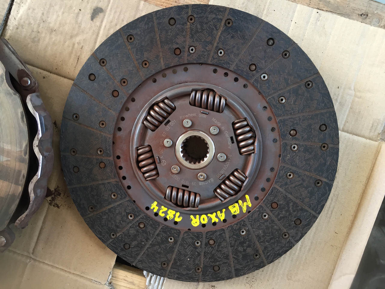 Gebrauchte Kupplungsscheibe MB Axor 1824, Motor Typ : OM 906 LA, Artikel - Nr. : A 021 250 67 03 - Disque d'embrayage pour Camion: photos 3 Gebrauchte Kupplungsscheibe MB Axor 1824, Motor Typ : OM 906 LA, Artikel - Nr. : A 021 250 67 03 - Disque d'embrayage pour Camion: photos 3