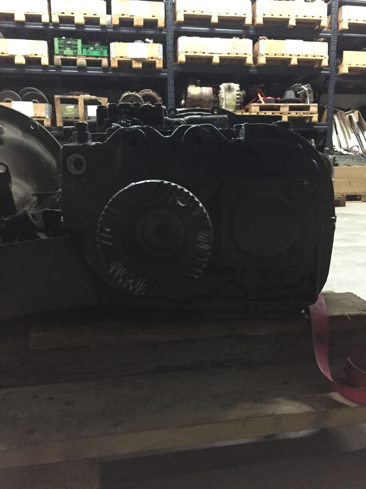 Gebrauchtes Getriebe MAN TGL 8.180, Typ : S6 - 850 TO LL, Artikel - Nr. : 81.32004 - 6139 - Boîte de vitesse pour Camion: photos 3 Gebrauchtes Getriebe MAN TGL 8.180, Typ : S6 - 850 TO LL, Artikel - Nr. : 81.32004 - 6139 - Boîte de vitesse pour Camion: photos 3