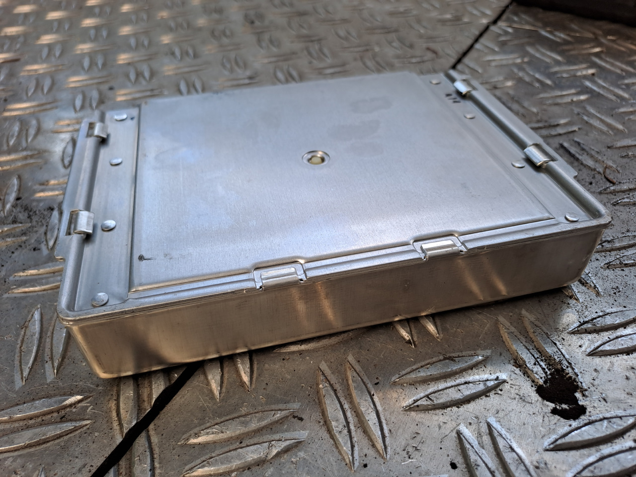 Gebrauchtes MAN TGX 26.440 EBS 5 Steuergerät 24 V , Artikel - Nr.: 81.25808 - 7053 - Bloc de gestion pour Camion: photos 4 Gebrauchtes MAN TGX 26.440 EBS 5 Steuergerät 24 V , Artikel - Nr.: 81.25808 - 7053 - Bloc de gestion pour Camion: photos 4