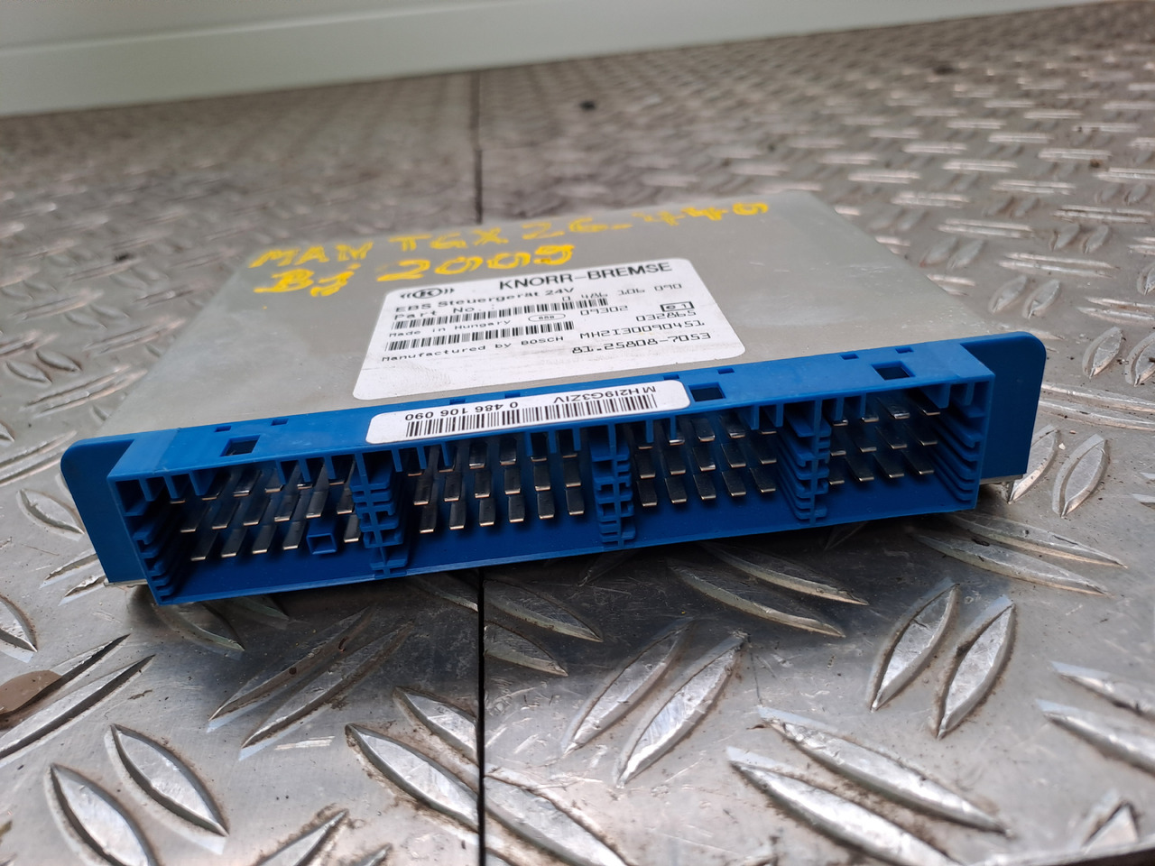 Gebrauchtes MAN TGX 26.440 EBS Steuergerät Brems - / Fahrdynamik, Artikel - Nr. : 81.25808 - 7053 - Bloc de gestion pour Camion: photos 5 Gebrauchtes MAN TGX 26.440 EBS Steuergerät Brems - / Fahrdynamik, Artikel - Nr. : 81.25808 - 7053 - Bloc de gestion pour Camion: photos 5