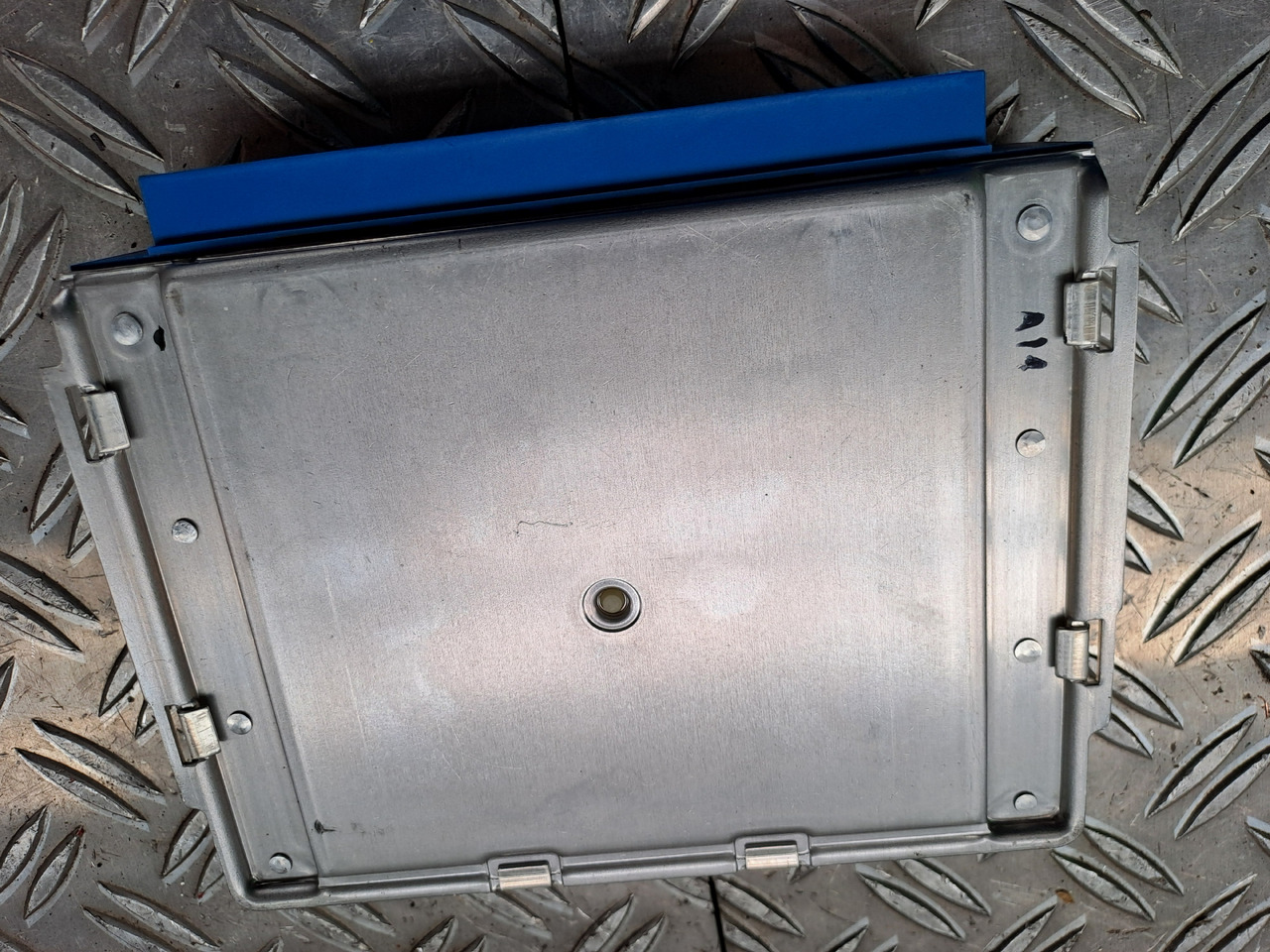 Gebrauchtes MAN TGX 26.440 EBS Steuergerät Brems - / Fahrdynamik, Artikel - Nr. : 81.25808 - 7053 - Bloc de gestion pour Camion: photos 2 Gebrauchtes MAN TGX 26.440 EBS Steuergerät Brems - / Fahrdynamik, Artikel - Nr. : 81.25808 - 7053 - Bloc de gestion pour Camion: photos 2