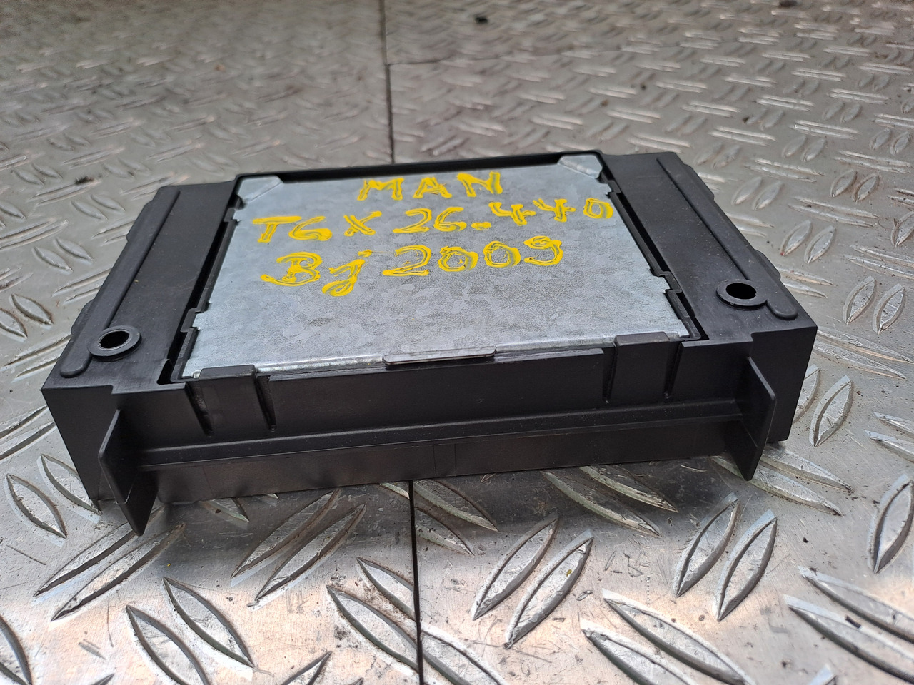 Gebrauchtes MAN TGX 26.440 Steuergerät zentraler Bordrechner, Artikel - Nr. : 81.25806 - 7096 - Bloc de gestion pour Camion: photos 4 Gebrauchtes MAN TGX 26.440 Steuergerät zentraler Bordrechner, Artikel - Nr. : 81.25806 - 7096 - Bloc de gestion pour Camion: photos 4