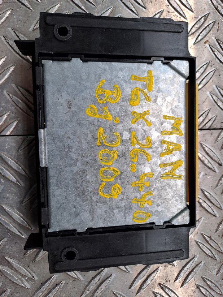 Gebrauchtes MAN TGX 26.440 Steuergerät zentraler Bordrechner, Artikel - Nr. : 81.25806 - 7096 - Bloc de gestion pour Camion: photos 3 Gebrauchtes MAN TGX 26.440 Steuergerät zentraler Bordrechner, Artikel - Nr. : 81.25806 - 7096 - Bloc de gestion pour Camion: photos 3