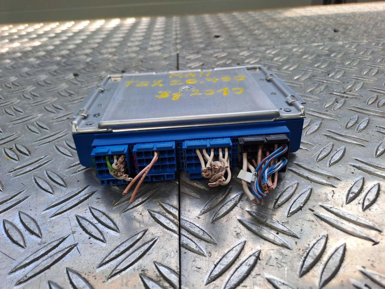 Gebrauchtes MAN TGX 26.480 Steuergerät EBS 5, elektr. Bremssystem , Artikel - Nr.: 81.25808 - 7053 - Bloc de gestion pour Camion: photos 2 Gebrauchtes MAN TGX 26.480 Steuergerät EBS 5, elektr. Bremssystem , Artikel - Nr.: 81.25808 - 7053 - Bloc de gestion pour Camion: photos 2