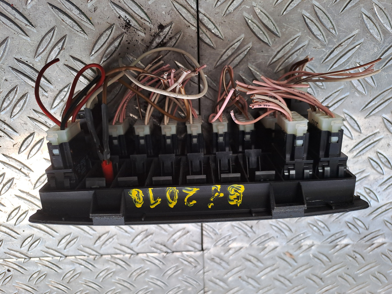 Gebrauchtes MAN TGX 26.480 Steuergerät ECAS Luftfederung , Artikel - Nr. : 81.25525 - 0211 - Bloc de gestion pour Camion: photos 2 Gebrauchtes MAN TGX 26.480 Steuergerät ECAS Luftfederung , Artikel - Nr. : 81.25525 - 0211 - Bloc de gestion pour Camion: photos 2