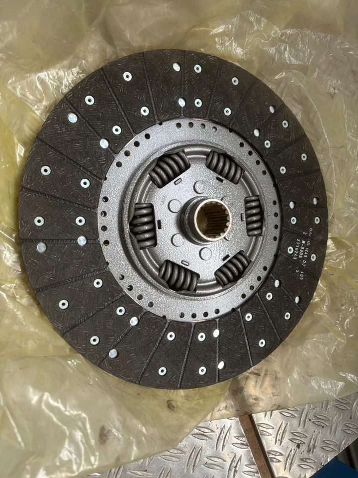 Neuwertige Sachs Kupplungsscheibe, Mitnehmerscheibe, Artikel - Nr. : 184900409 - Disque d'embrayage pour Camion: photos 2 Neuwertige Sachs Kupplungsscheibe, Mitnehmerscheibe, Artikel - Nr. : 184900409 - Disque d'embrayage pour Camion: photos 2