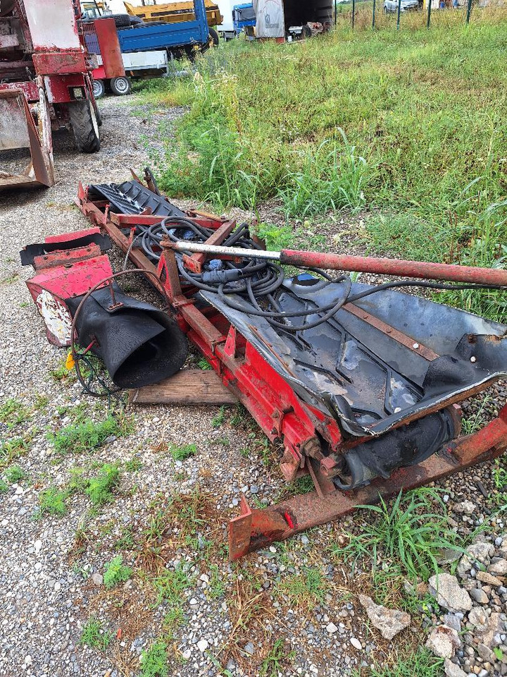 TRAKA - Bande transporteuse: photos 3 TRAKA - Bande transporteuse: photos 3