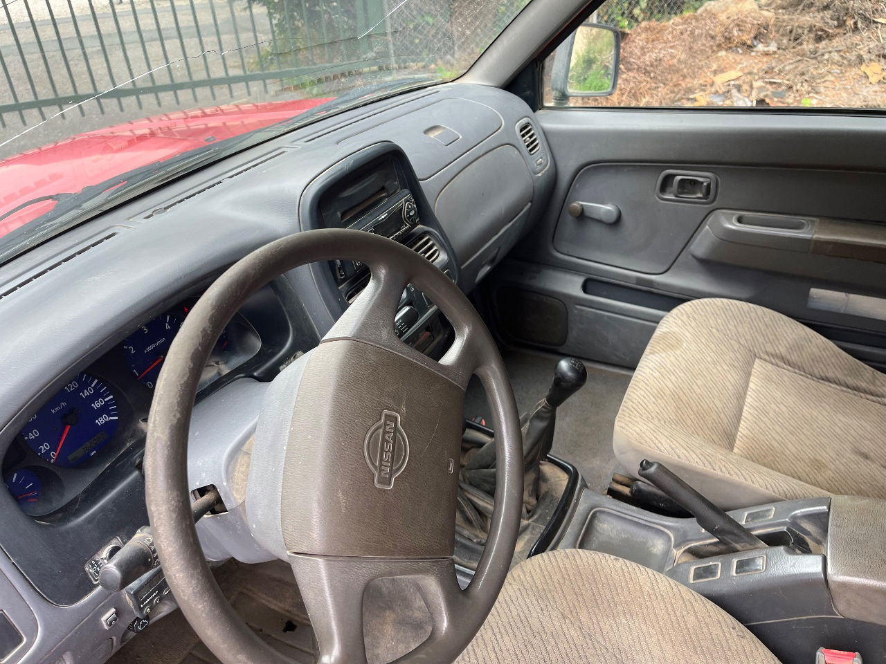 Nissan 4x4 - Pick-up: photos 5 Nissan 4x4 - Pick-up: photos 5