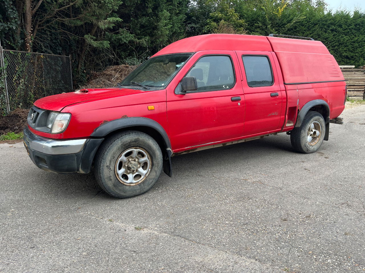 Nissan 4x4 - Pick-up: photos 1 Nissan 4x4 - Pick-up: photos 1