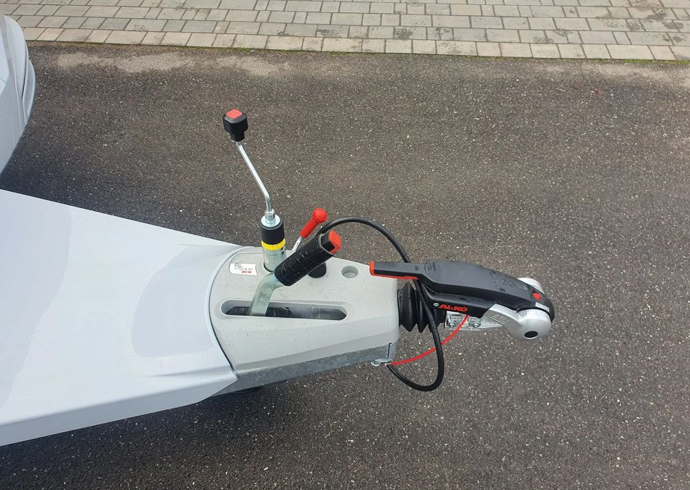 KNAUS SUDWIND 580 QS BLACK SELECTION 2026 / ALDE - Caravane: photos 5 KNAUS SUDWIND 580 QS BLACK SELECTION 2026 / ALDE - Caravane: photos 5