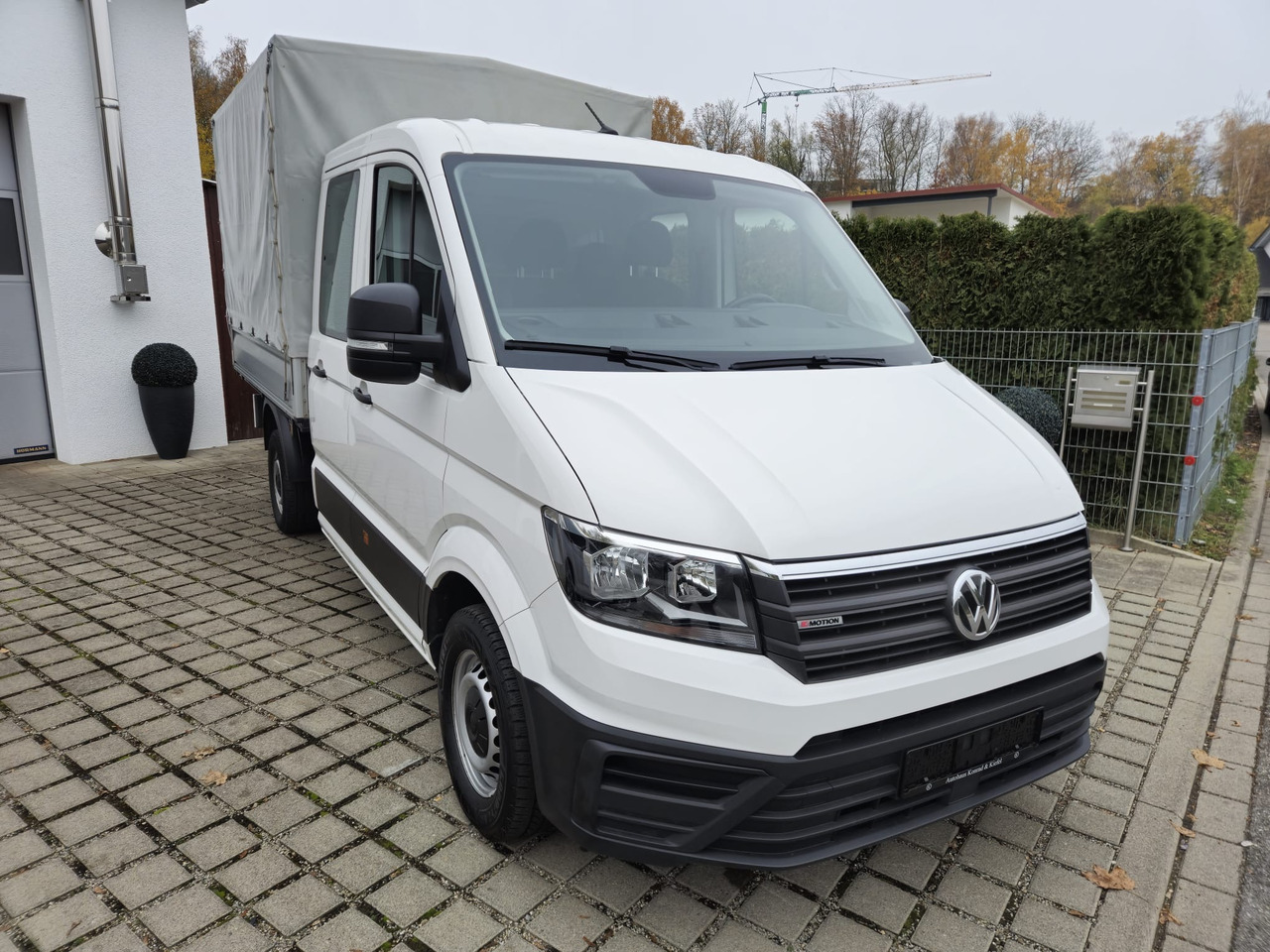 VOLKSWAGEN Crafter Pritsche 35 DOKA mittellang 4MOTION - Utilitaire plateau baché: photos 2 VOLKSWAGEN Crafter Pritsche 35 DOKA mittellang 4MOTION - Utilitaire plateau baché: photos 2