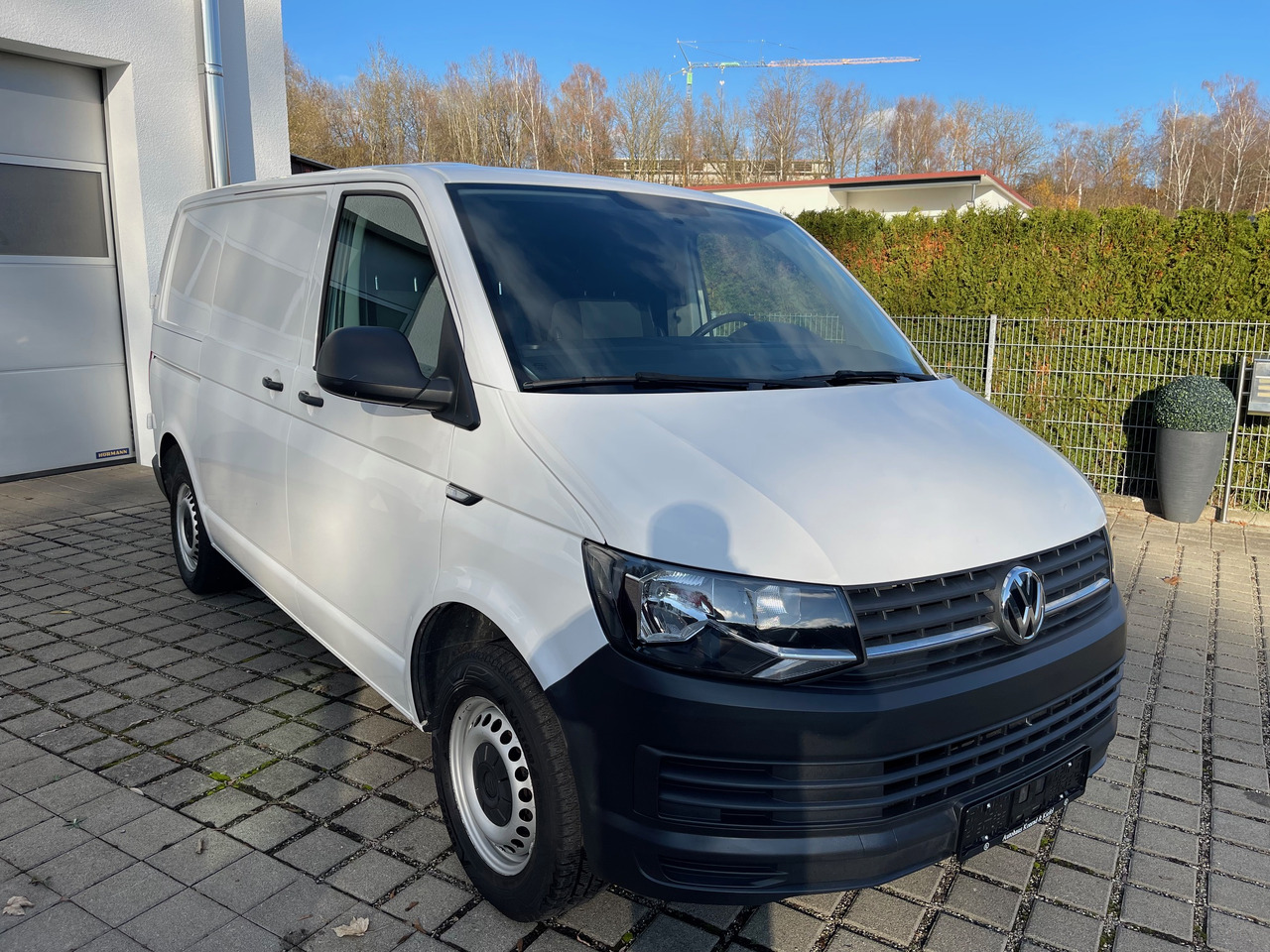 VOLKSWAGEN T6 Transporter Klima/PDC/AHK/Standheizung - Fourgon utilitaire: photos 2 VOLKSWAGEN T6 Transporter Klima/PDC/AHK/Standheizung - Fourgon utilitaire: photos 2