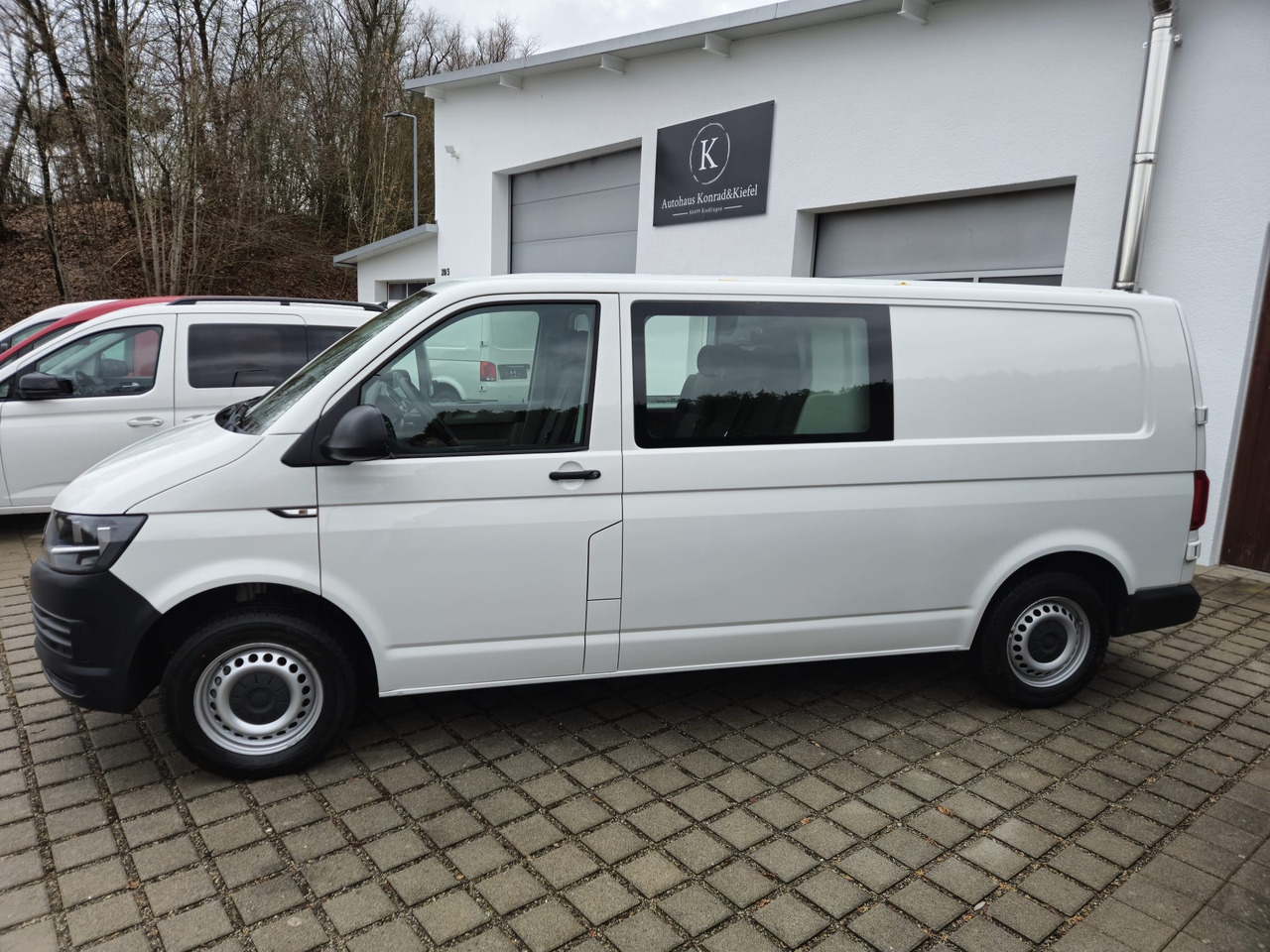 VOLKSWAGEN T6 Transporter Mixto LR 6-Sitzer/Standheiz./PDC - Fourgon utilitaire: photos 3 VOLKSWAGEN T6 Transporter Mixto LR 6-Sitzer/Standheiz./PDC - Fourgon utilitaire: photos 3