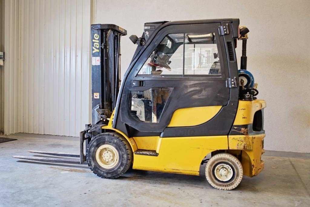 Yale GLP18VX F1925 - Chariot élévateur à gaz: photos 2 Yale GLP18VX F1925 - Chariot élévateur à gaz: photos 2