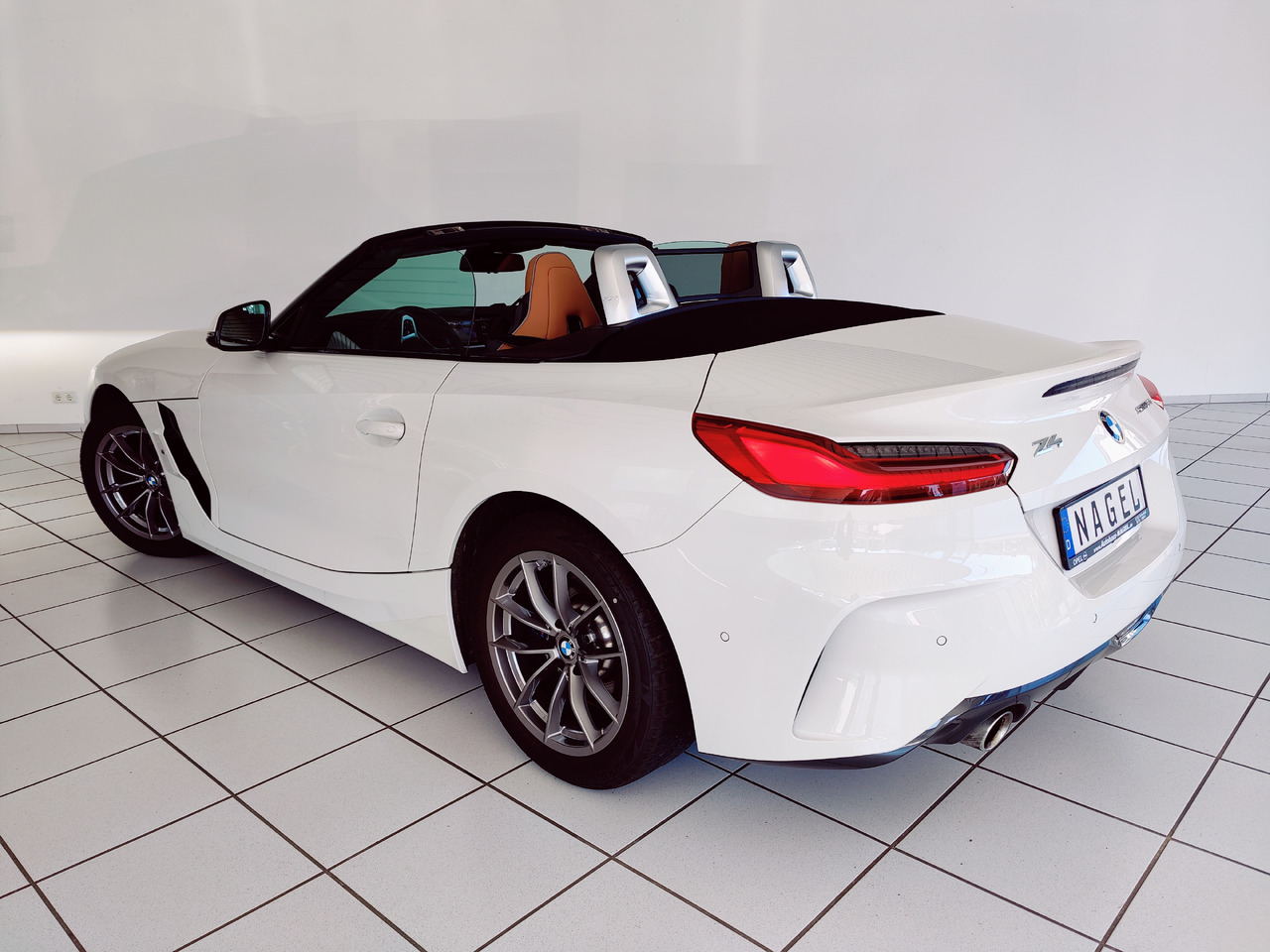BMW Z4 sDrive 30 i M Sport Roadster Kam Head-Up Leder - Cabriolet: photos 4 BMW Z4 sDrive 30 i M Sport Roadster Kam Head-Up Leder - Cabriolet: photos 4