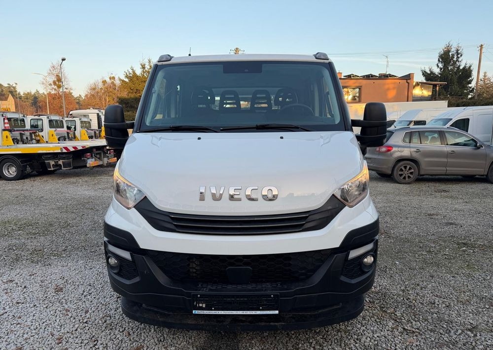 Iveco Daily 70C18 Hi-Matic Pomoc drogowa Holownik 2019r - Remorqueuse: photos 2 Iveco Daily 70C18 Hi-Matic Pomoc drogowa Holownik 2019r - Remorqueuse: photos 2
