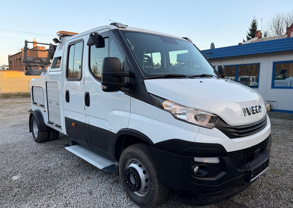 Iveco Daily 70C18 Hi-Matic Pomoc drogowa Holownik 2019r - Remorqueuse: photos 3 Iveco Daily 70C18 Hi-Matic Pomoc drogowa Holownik 2019r - Remorqueuse: photos 3
