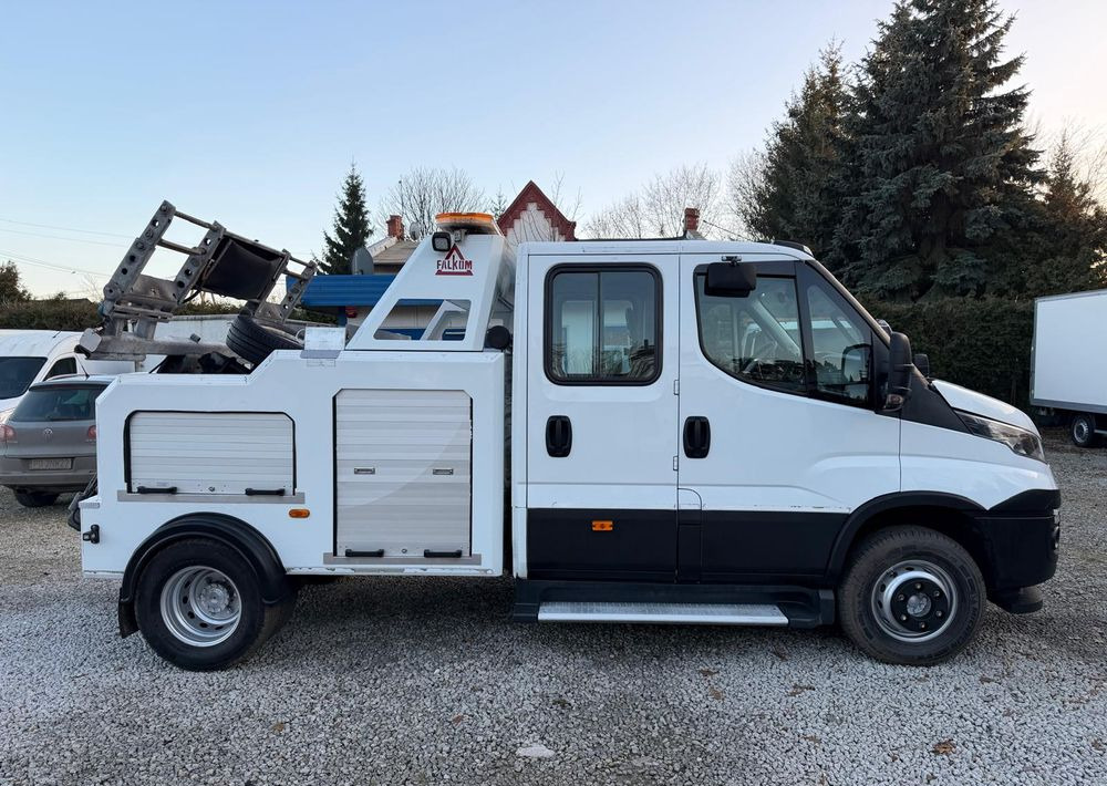 Iveco Daily 70C18 Hi-Matic Pomoc drogowa Holownik 2019r - Remorqueuse: photos 4 Iveco Daily 70C18 Hi-Matic Pomoc drogowa Holownik 2019r - Remorqueuse: photos 4